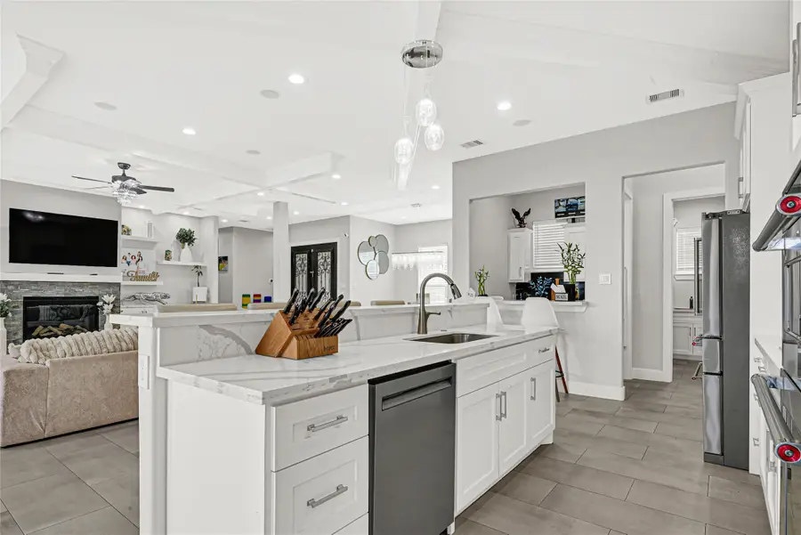 4821 1st Street, Houston, TX 77504 - #2