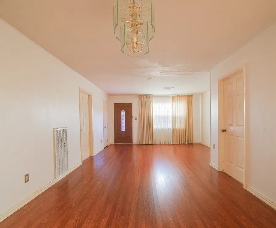 3127 Brisbane Street, Houston, TX 77051 - #2