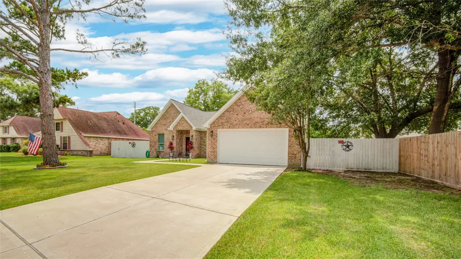 11707 Barwood Bend Drive, Houston, TX 77065 - Image #2