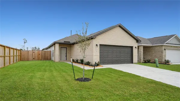 25703 Northpark Palm Drive, Porter, TX 77365