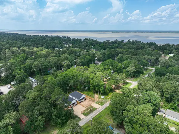 200 Canary Street, Point Blank, TX 77364