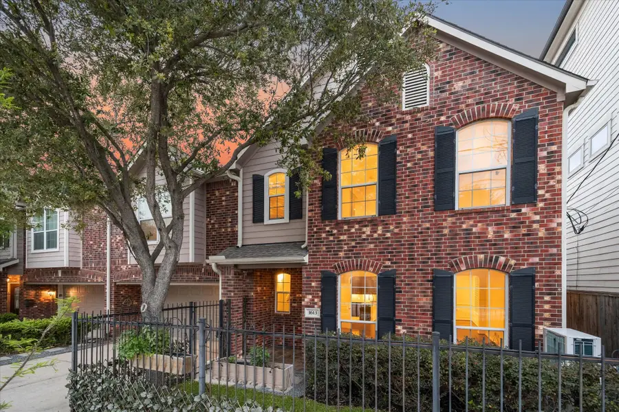 1613 W 15th Street, Houston, TX 77008 - Image #2