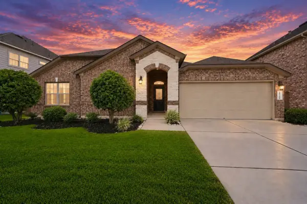 10110 Whitney Reach Drive, Rosharon, TX 77583