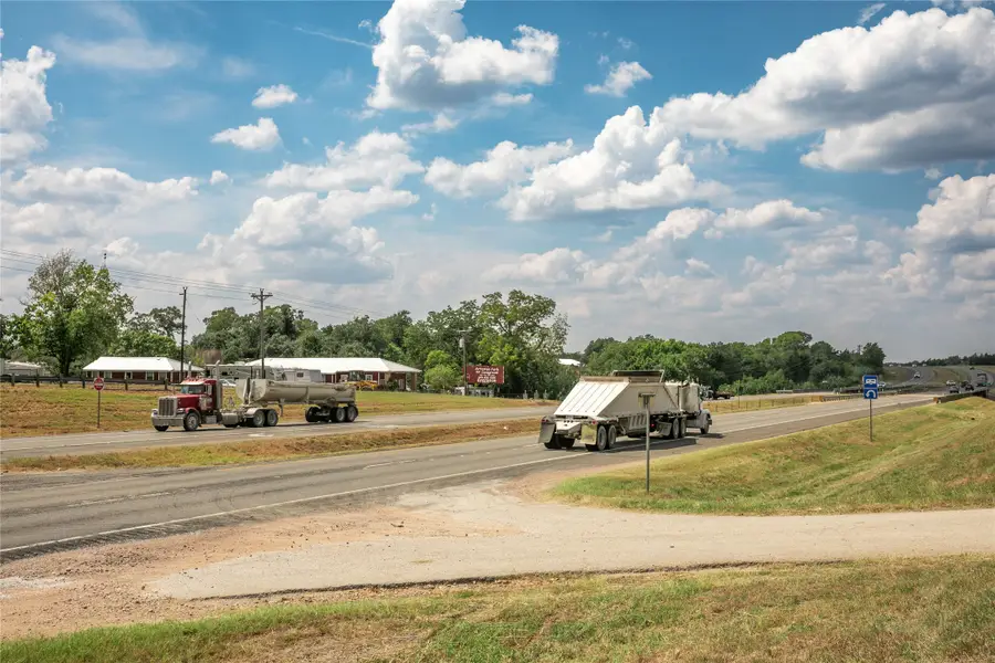 20 Red Tip Ln, Brenham, TX 77833 - Image #3