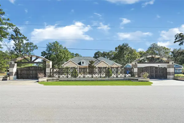 23892 Carpenter Bee, New Caney, TX 77357