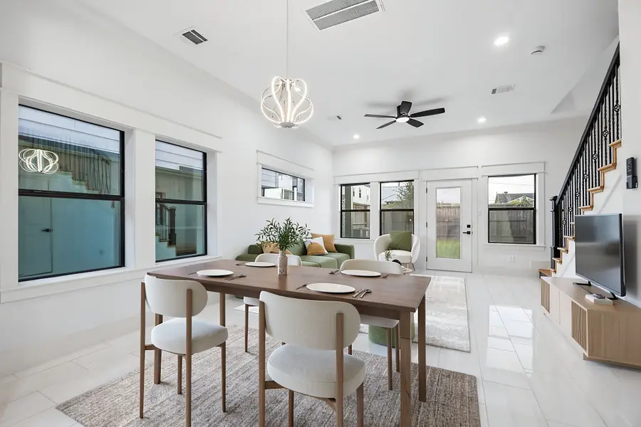 119 E 38th Street, Houston, TX 77018 - #3
