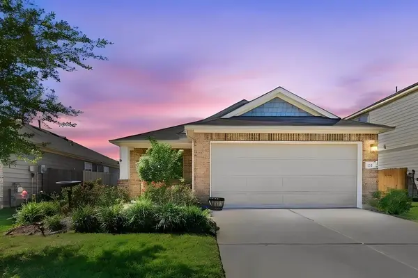 421 Camas Creek Lane, Magnolia, TX 77354