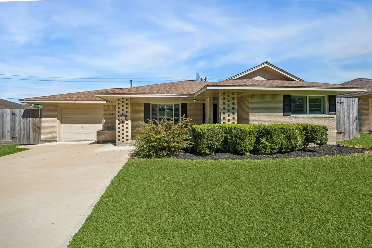1214 W 31st Street, Houston, TX 77018 - #1