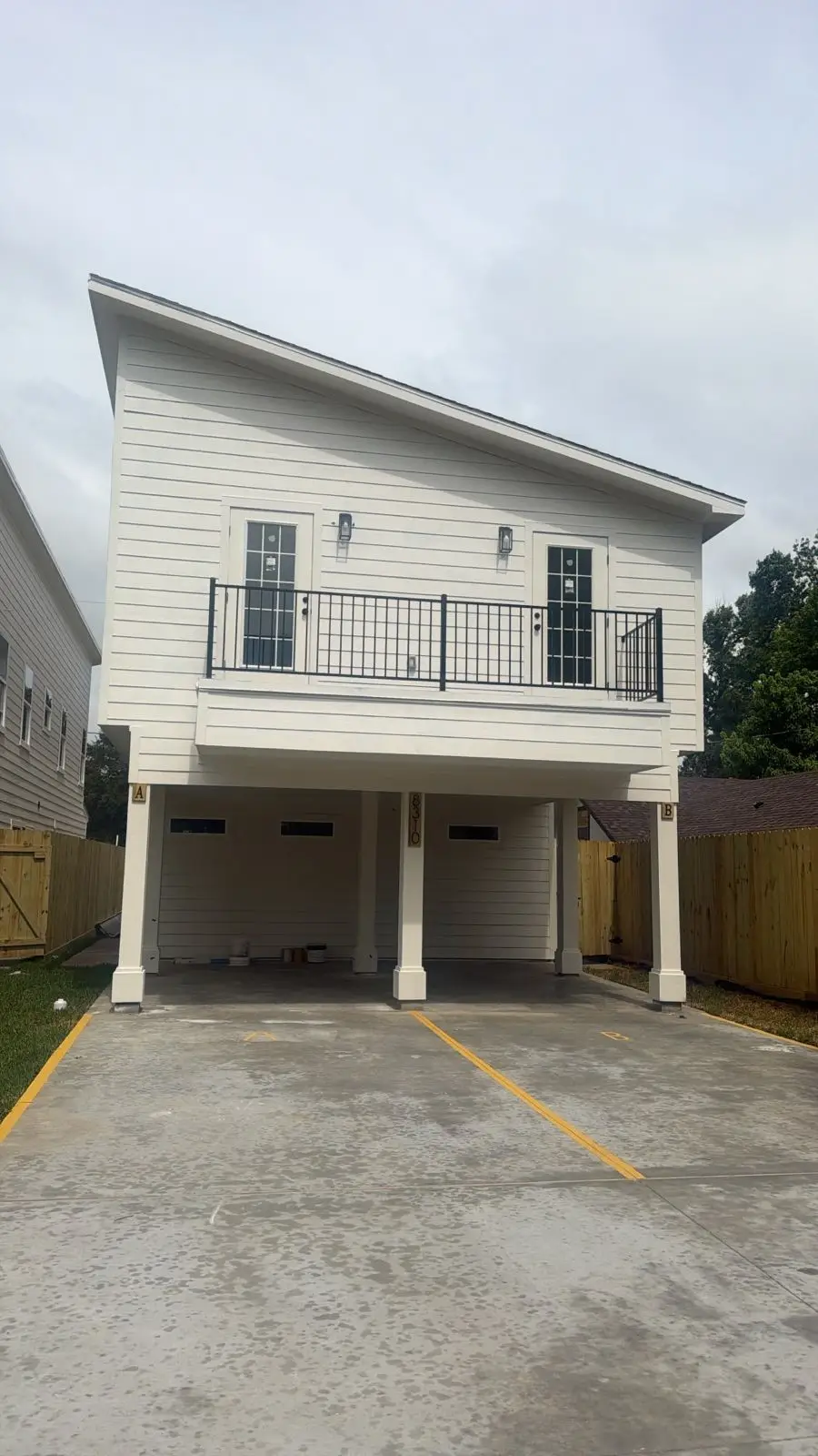 1052 North Lane #A/B, Houston, TX 77088 - #2
