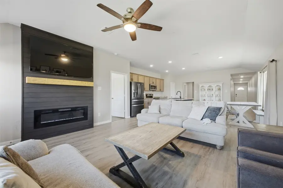 38372 Park View Drive, Hempstead, TX 77445 - Image #2