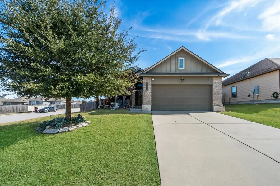 166 Doe Run Drive, Huntsville, TX 77320 - Image #2