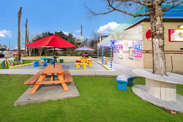 2627 Allen Genoa Road, Pasadena, TX 77502