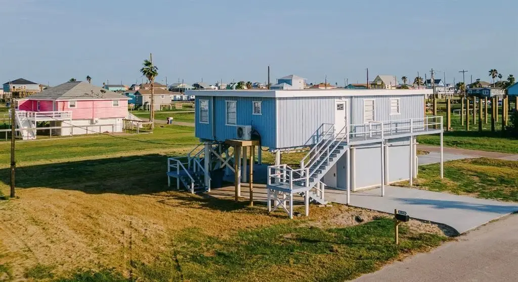 1019 Treaty Drive, Surfside Beach, TX 77541 - Image #1