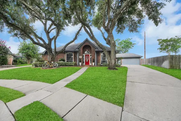 2003 Spreading Oak Lane, Richmond, TX 77406