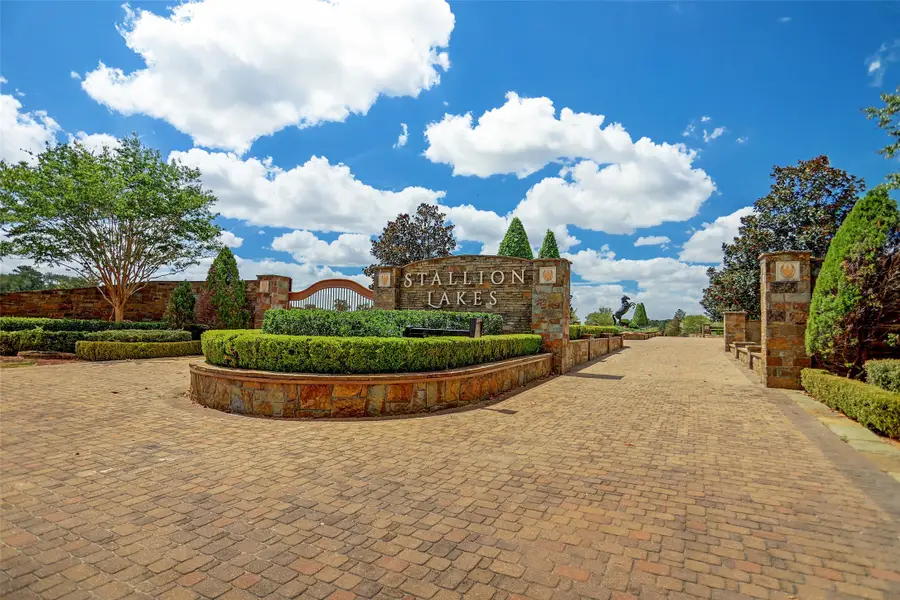 2048 Stallion Lakes Avenue, Hockley, TX 77447 - Image #3