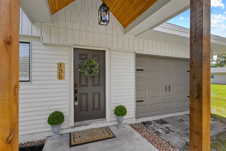 135 James Street, Bridge City, TX 77611 - #2