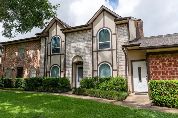 11560 S Kirkwood Road, Houston, TX 77477