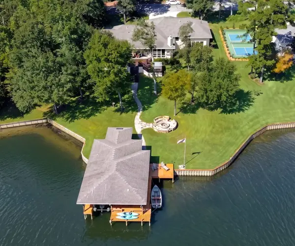 20341 Bay Hill Road, Huntsville, TX 77320