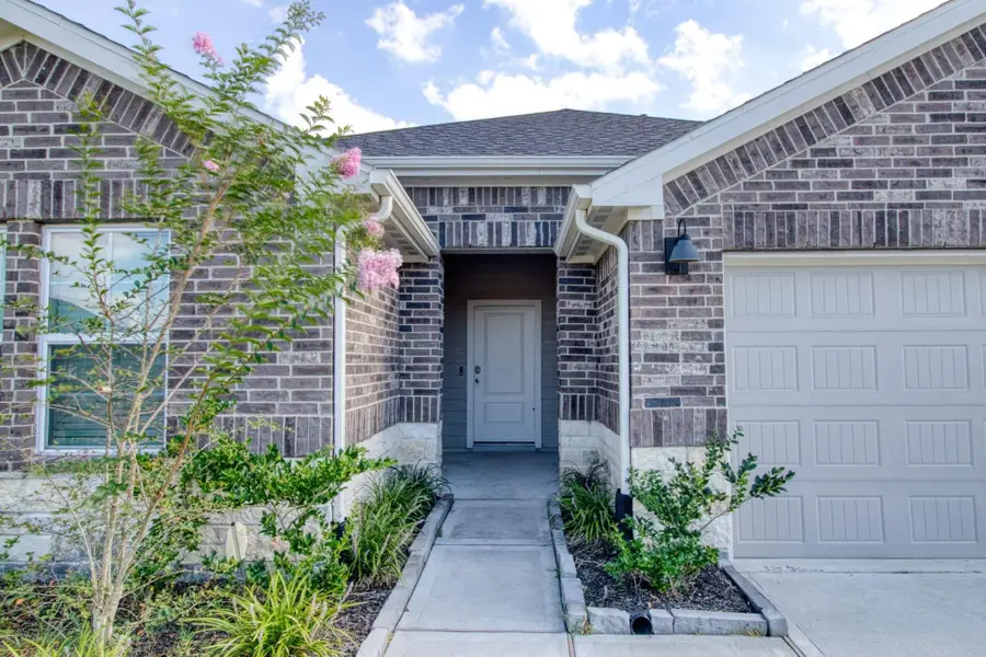 9709 Madison Avenue, Texas City, TX 77591 - #2