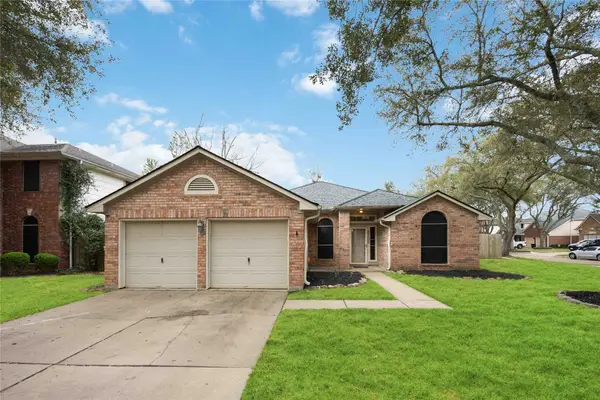 4106 N New Meadows Drive, Sugar Land, TX 77479