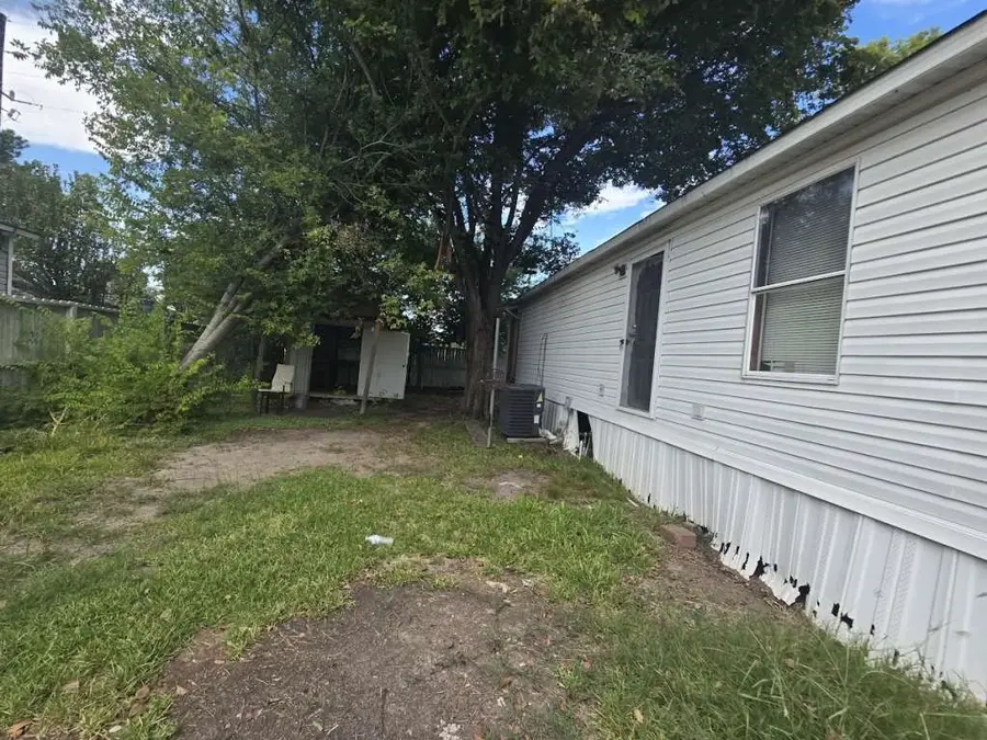 5815 Dylan Drive, Baytown, TX 77521 - Image #3