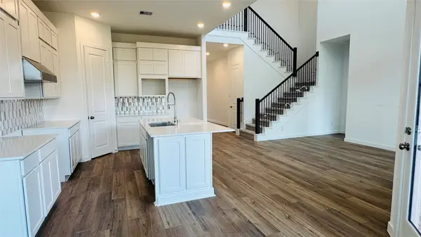 22206 Junction Peak Drive, Porter Heights, TX 77365