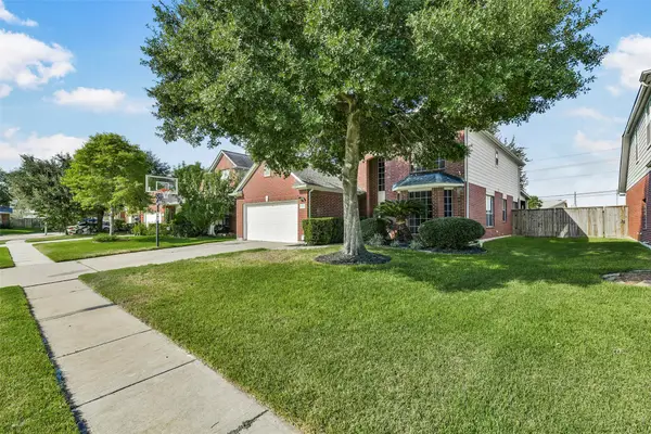 2712 Sunnyside Lane, Pearland, TX 77584