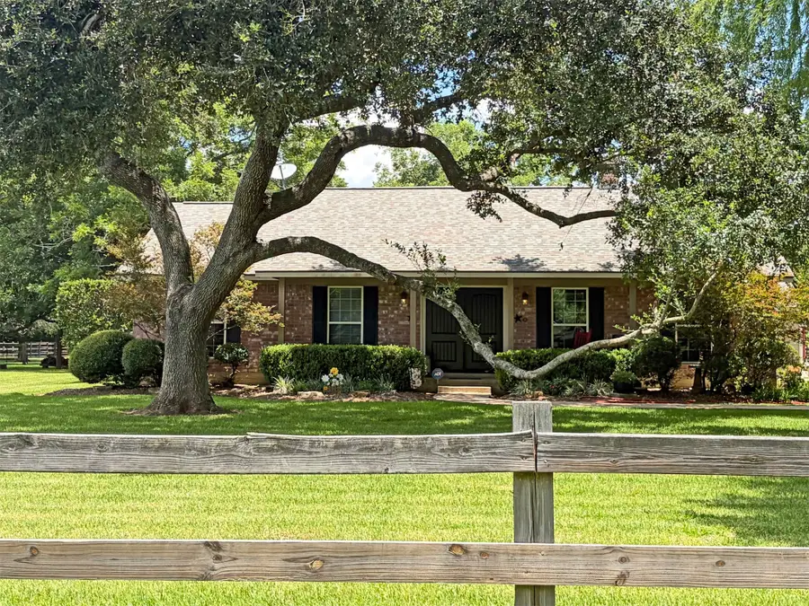 8203 Oyster Creek Drive, Missouri City, TX 77459 - #3