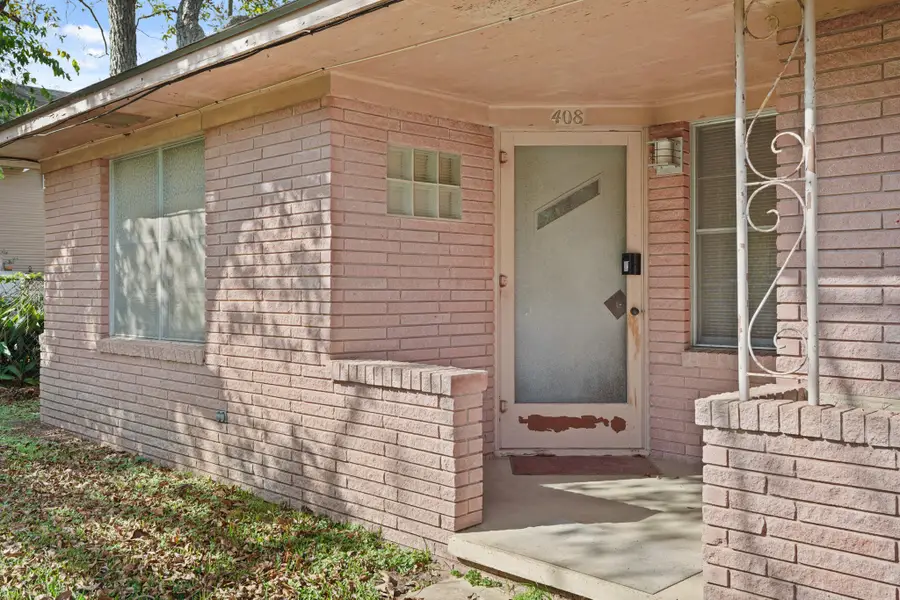 408 W Chauncy Street, Brenham, TX 77833 - Image #3