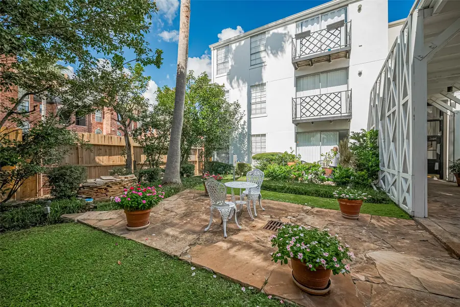 2333 Bering Drive #334, Houston, TX 77057 - Image #3