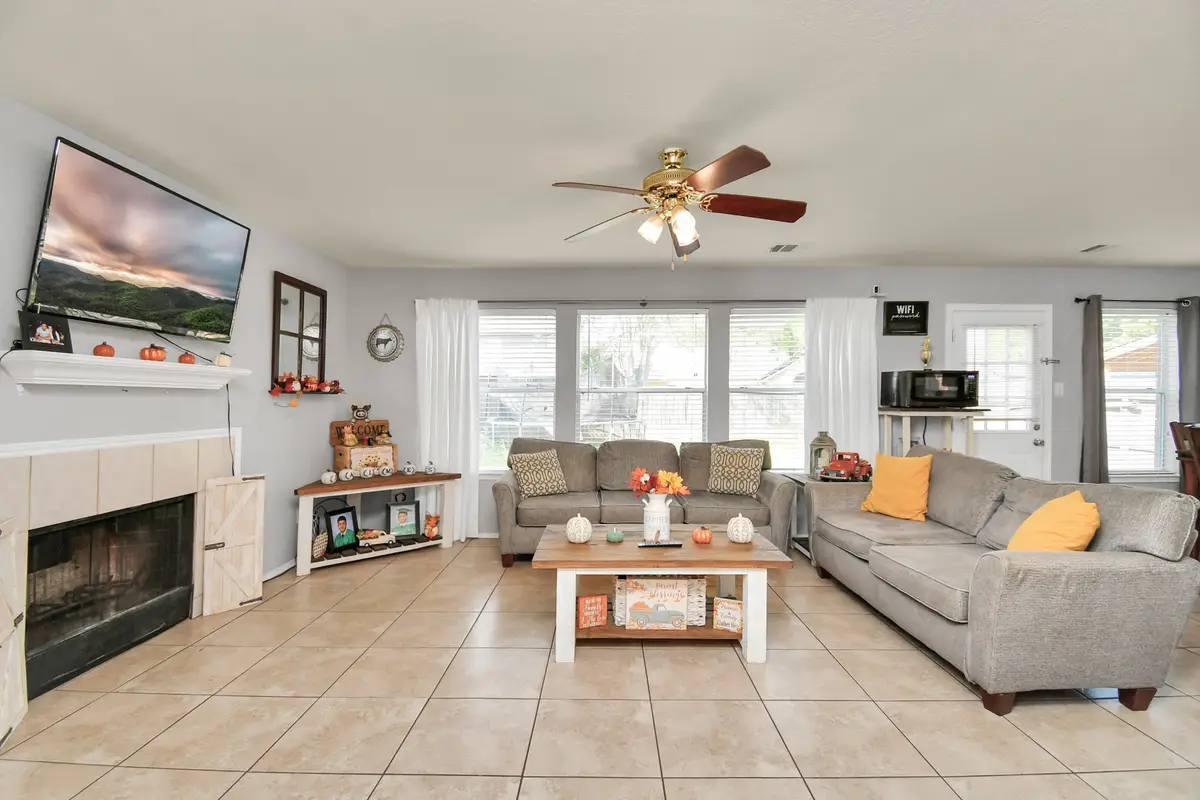 803 N Vista Drive, Houston, TX 77073 - Image #1