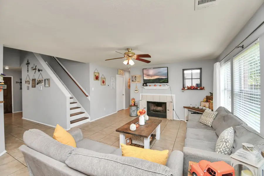 803 N Vista Drive, Houston, TX 77073 - Image #3