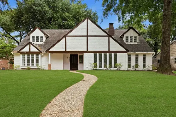 5931 Foresthaven Drive, Houston, TX 77066