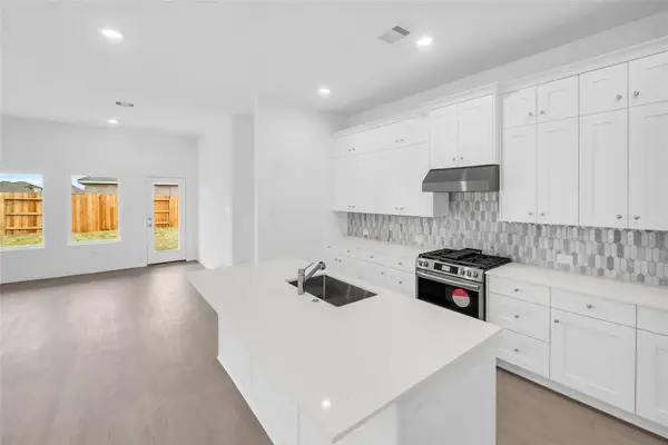 2338 Still Bend Lane, League City, TX 77573