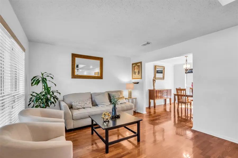 15 E Stony Bridge Circle, The Woodlands, TX 77381 - #3
