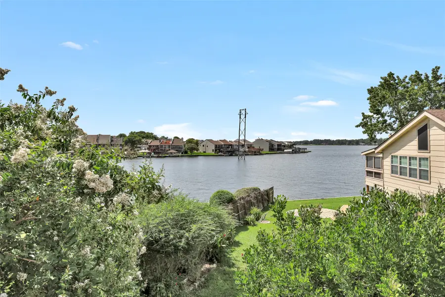 126 April Point Drive N, Montgomery, TX 77356 - #3