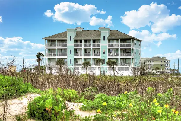 4221 Grassy Pointe Drive #203, Galveston, TX 77554
