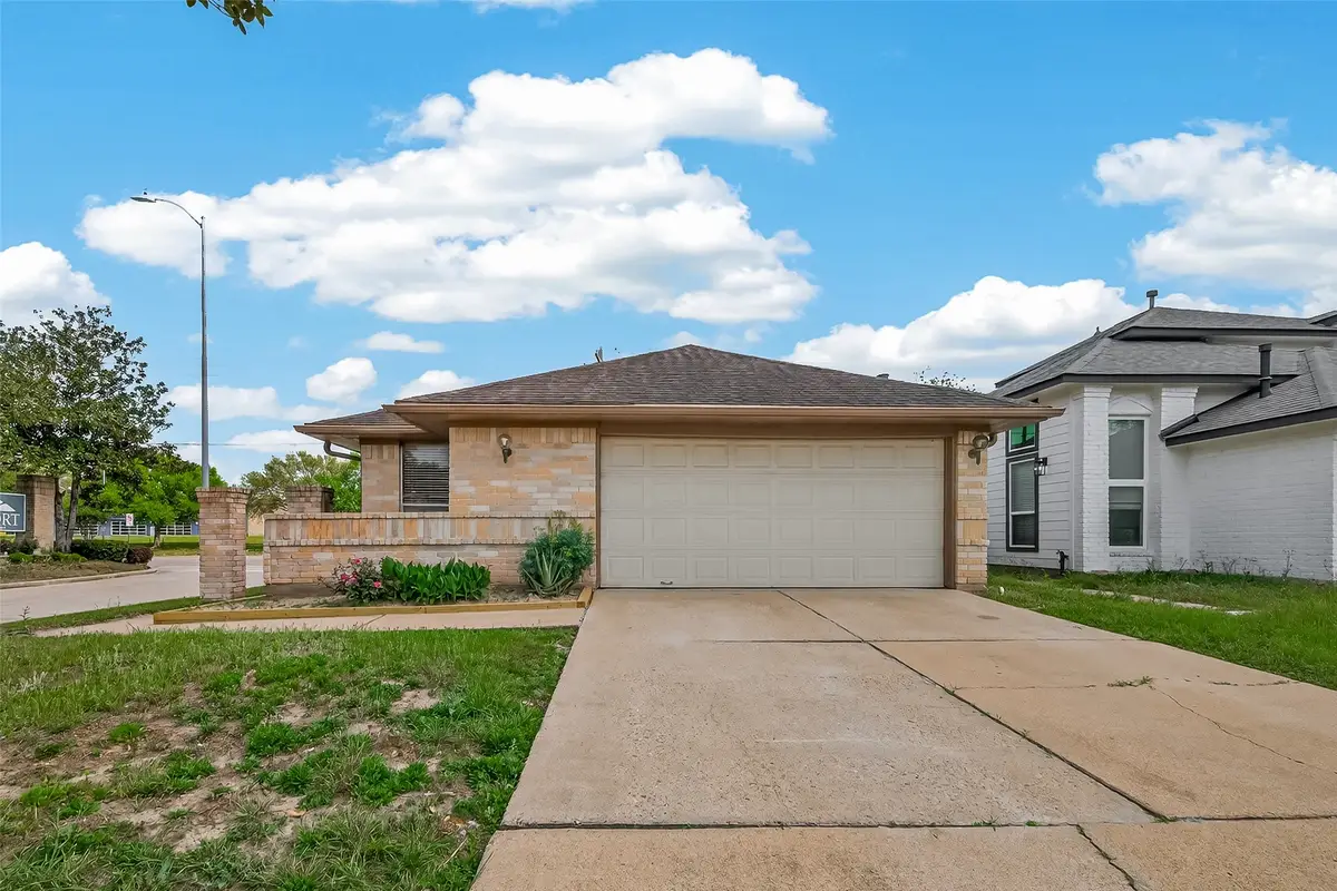 12427 S Rachlin Cir, Houston, TX 77071 - #1