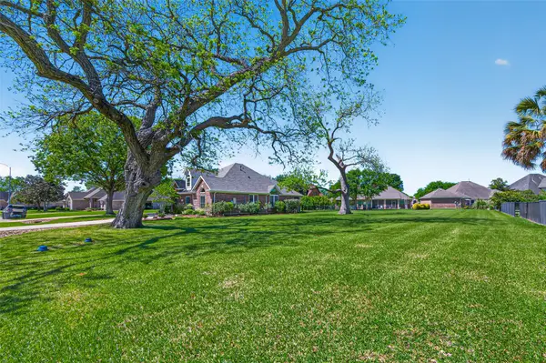 4319 Whickham Drive, Fulshear, TX 77441
