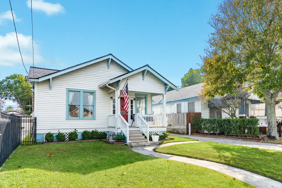 4719 Avenue R, Galveston, TX 77551 - #3