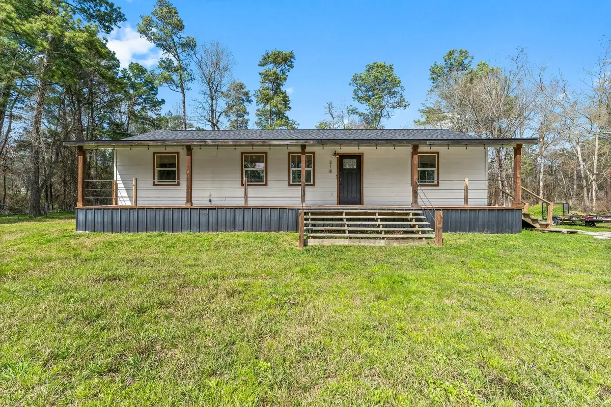 218 Hall Drive S, Montgomery, TX 77316 - Image #1