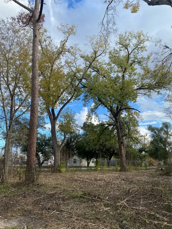 13708 Almeda School Road, Houston, TX 77047