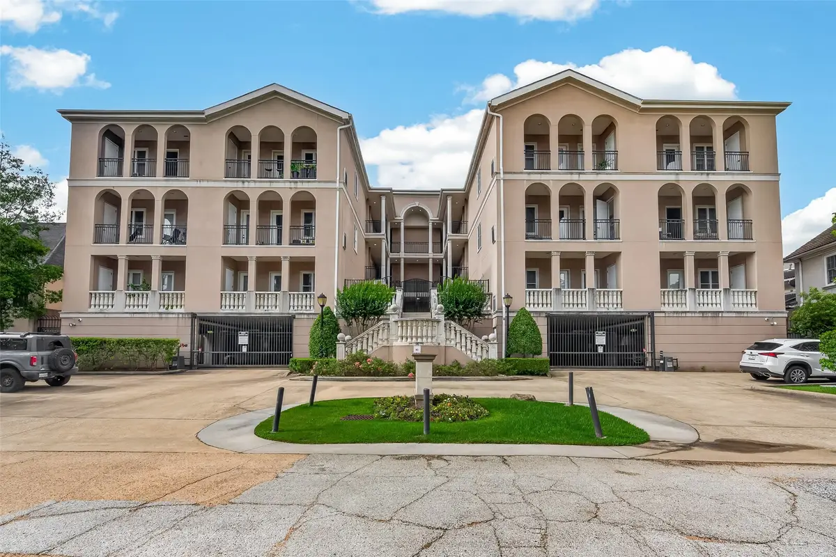 58 Briar Hollow Lane #204, Houston, TX 77027 - #1