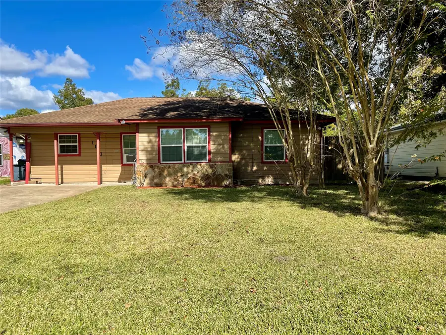 1113 Chevy Chase Drive, Angleton, TX 77515 - Image #3