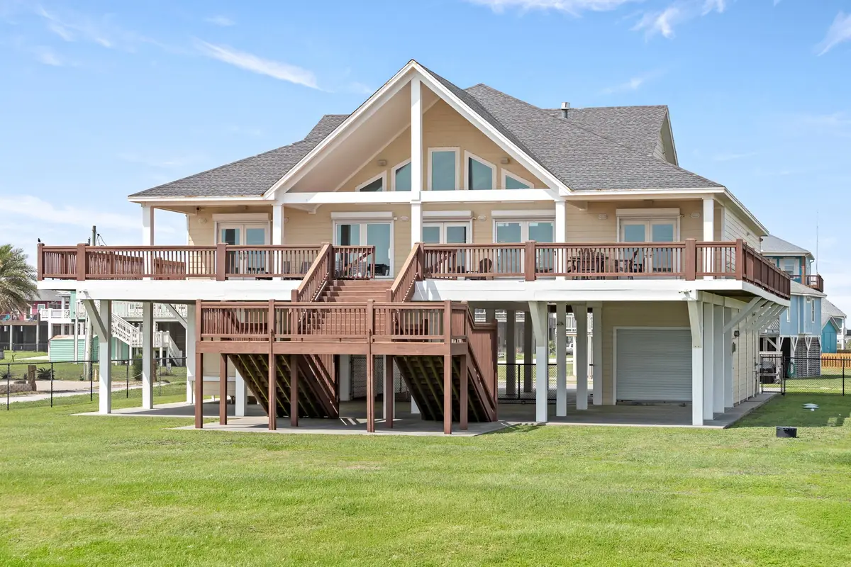 2130 Gulf, Crystal Beach, TX 77650 - #1
