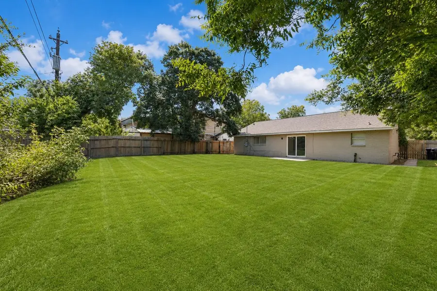 5114 Heatherbrook Drive, Houston, TX 77045 - #2