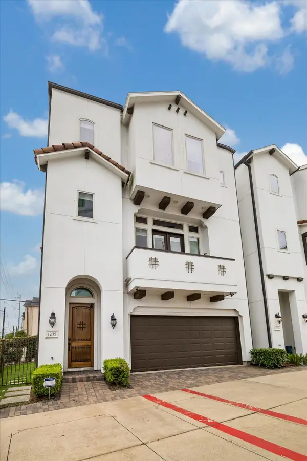 1235 Bonner Street, Houston, TX 77007