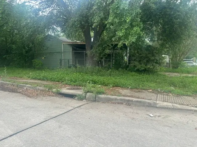 6003 Southmont Street, Houston, TX 77033 - #1