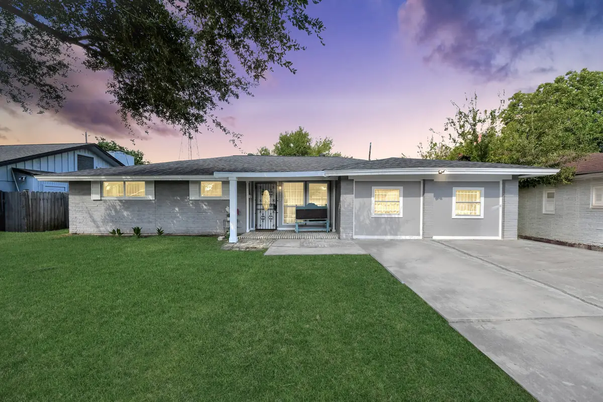 9422 Pipestone Street, Houston, TX 77074 - #1