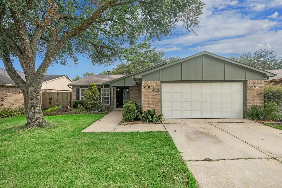 6830 Pickett Drive, Richmond, TX 77469 - #1